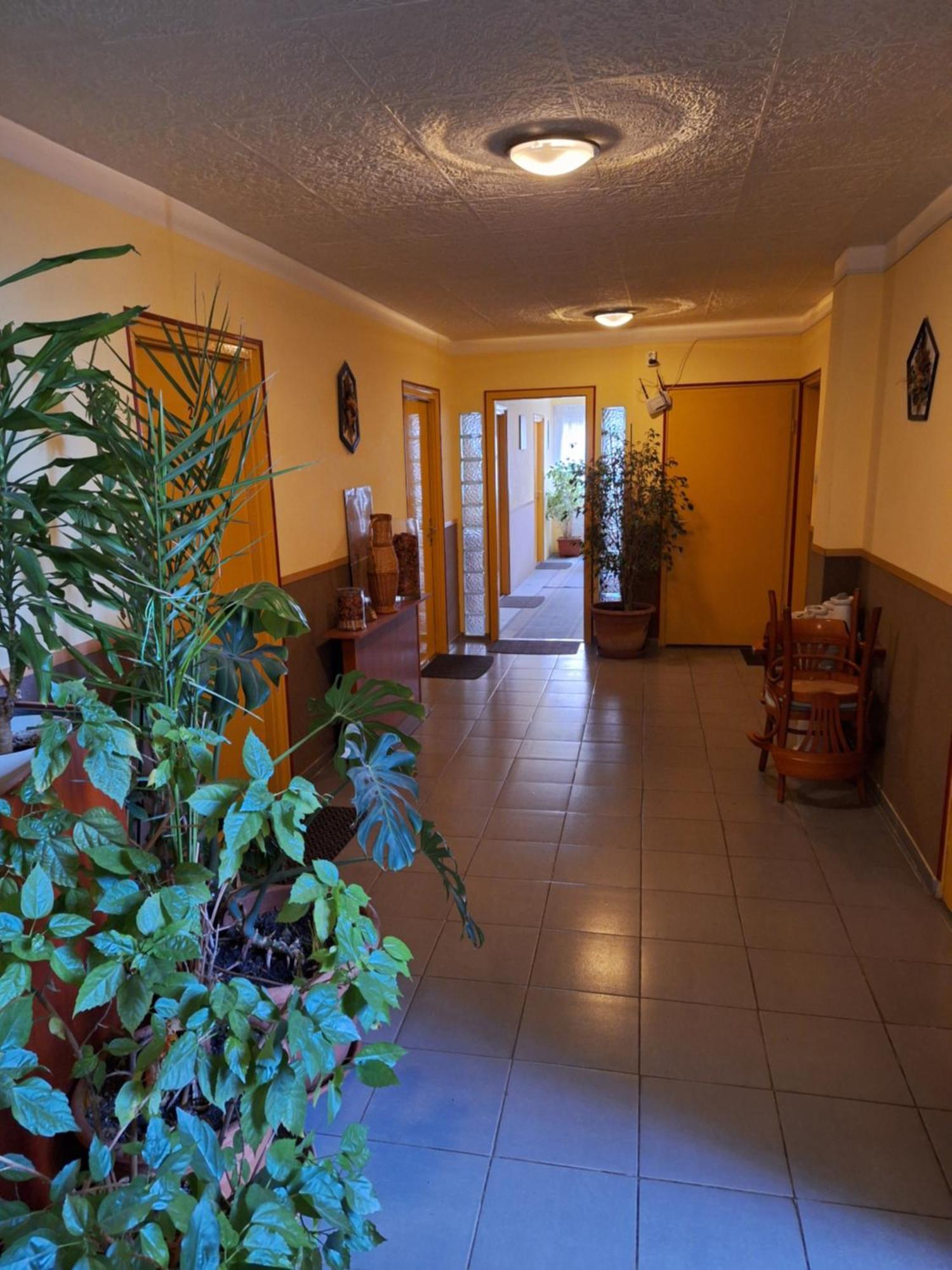 Grill Terasz Étterem és Szálláshely Mezőkövesd Exterior foto