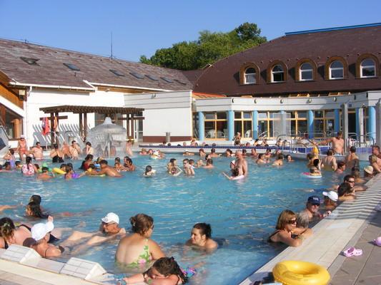 Grill Terasz Étterem és Szálláshely Mezőkövesd Exterior foto